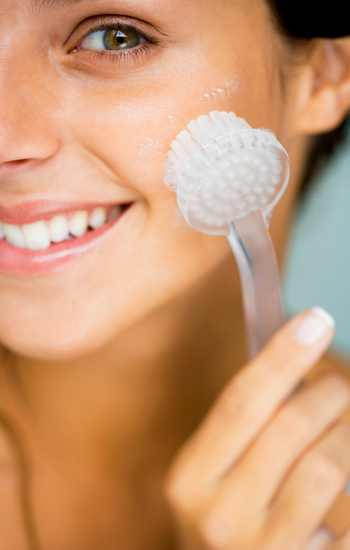 DERİN TEMİZLEME NE DEMEK? ÖLÜ DERİ TEMİZLEME NEDEN LAZIM?