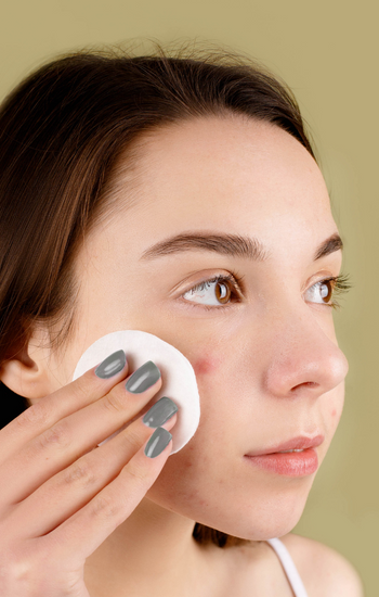 ERGENLİK DÖNEMİNDE CİLT BAKIMI