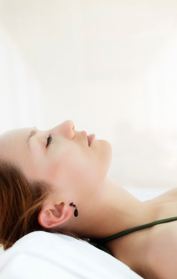 GÜNEŞ LEKELERİ NEDİR ? NASIL KORUNURUZ ?